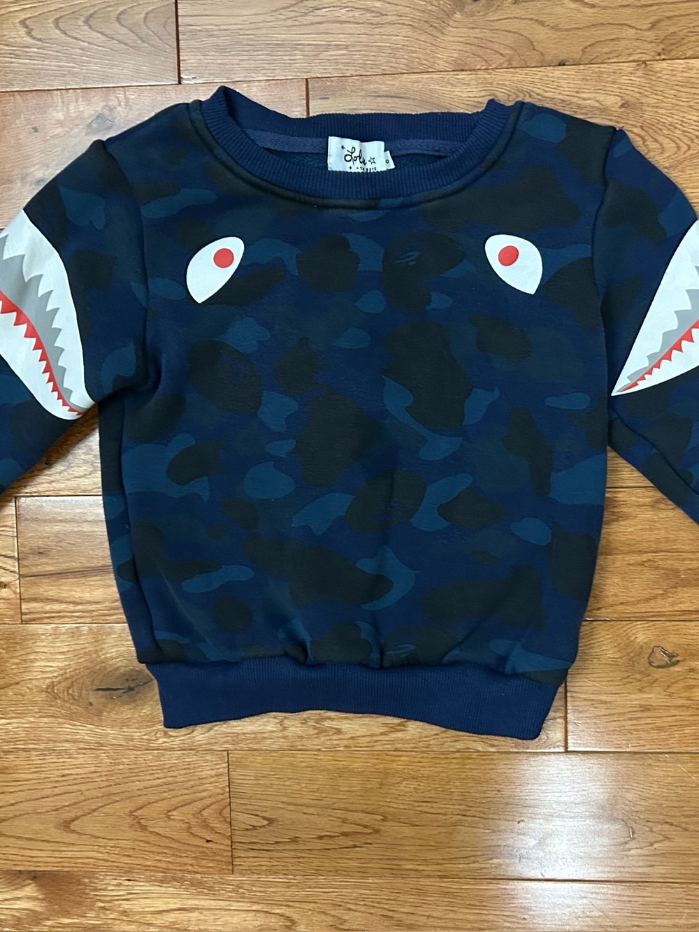 Lola + The Boys Size 6 Shark Camo Crewneck Sweatshirt